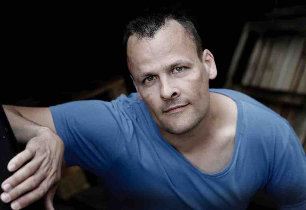 Undergang af Søren Poder, Roman